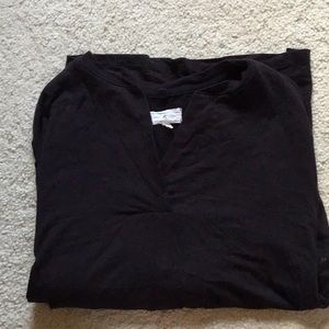 Lou & Grey soft v neck top S